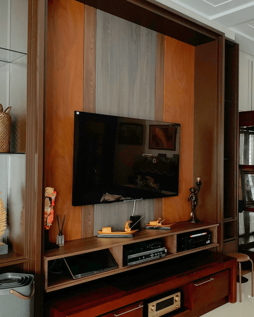 Build Interior Rumah